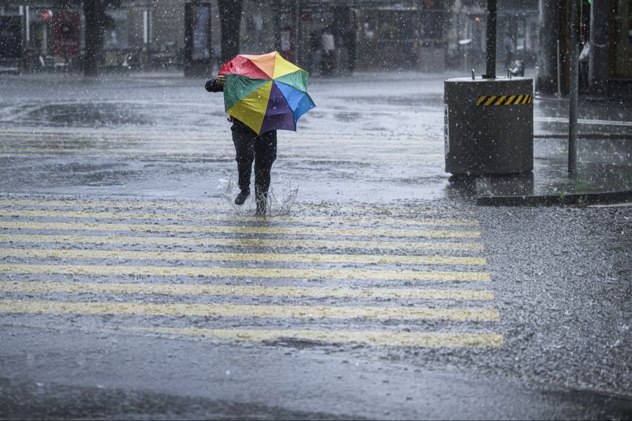 Meteoschweiz kann keine Entwarnung geben: Bis Mitte Juli sind kaum Sommergewitter in Sicht. (Symbolbild)