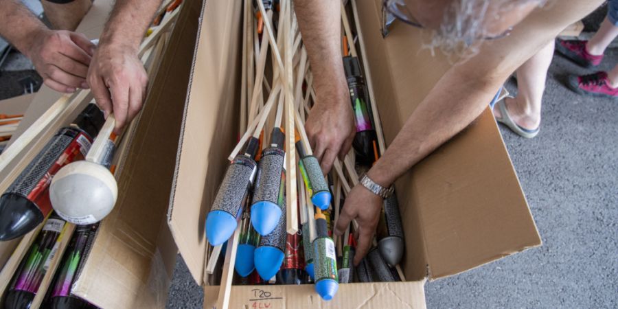 Der kantonale Krisenstab hat das Zünden von Feuerwerk im Baselbiet verboten. (Archivbild)