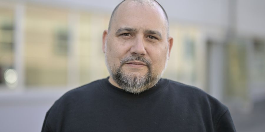 Carlo Schneiter, Betriebsleiter der Überlebenshilfe Graubünden, stellt eine stärkere Nutzung der Notschlafstelle in Chur fest. (Archivbild)