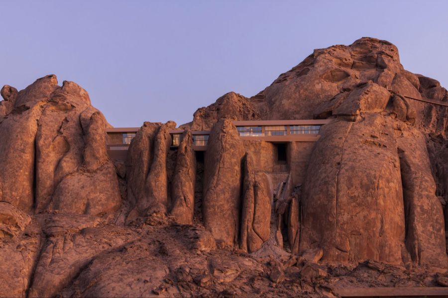 Resort Desert Rock