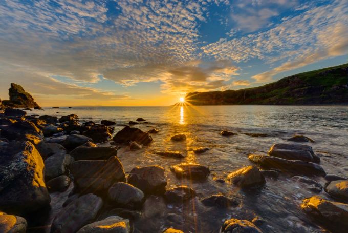 Die Isle of Skye ist für Paare einen Besuch wert. Isle of Skye, Wasser, Sonnenuntergang