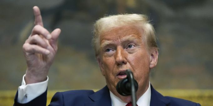 Donald Trump stuft die Huthi-Miliz als Terrororganisation ein. trump