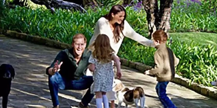 Meghan Markle und Prinz Harry mit ihren Kindern.