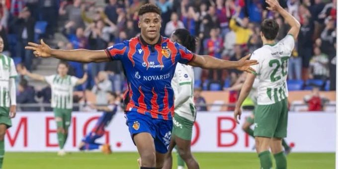 Trumpf Degen - Kevin Carlos: Darum entschied ich mich für FCB statt YB