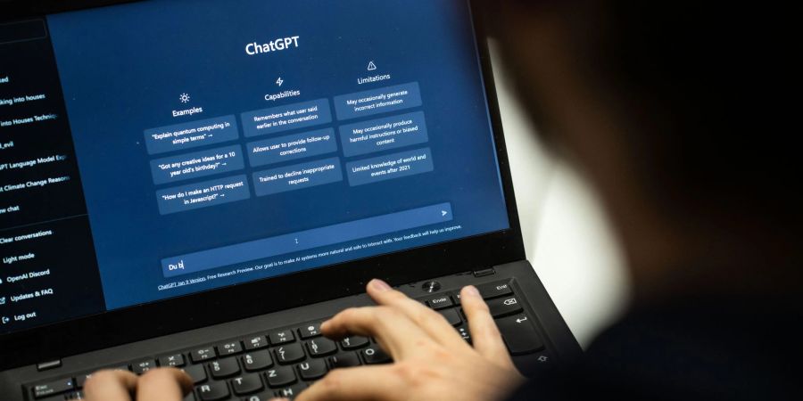 Der KI-Chatbot ChatGPT von Entwickler OpenAI ist teilweise gestört.