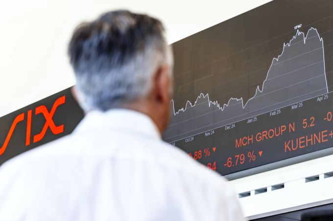 Mit dem SMI ging es am Montagmorgen bergab. Börsencrash SMi