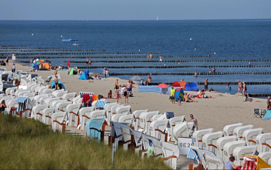 An der Ostsee bekommen dies Hoteliers zu spüren.