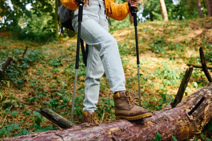 Wandertafeln können helfen, richtig zu wandern. Sie zeigen zum Beispiel an, wie lang eine Route ist. Wandertafeln