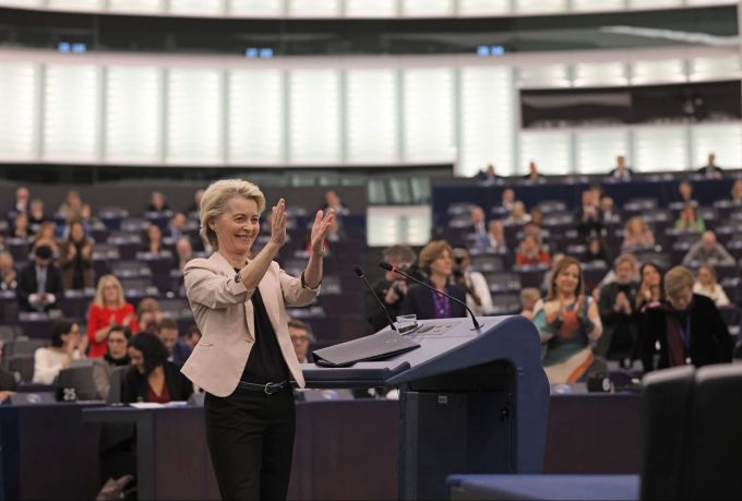 Von der Leyen kann sich freuen: Ihre Kommission wurde bestätigt. Europaparlament stimmt über neue EU-Kommission ab