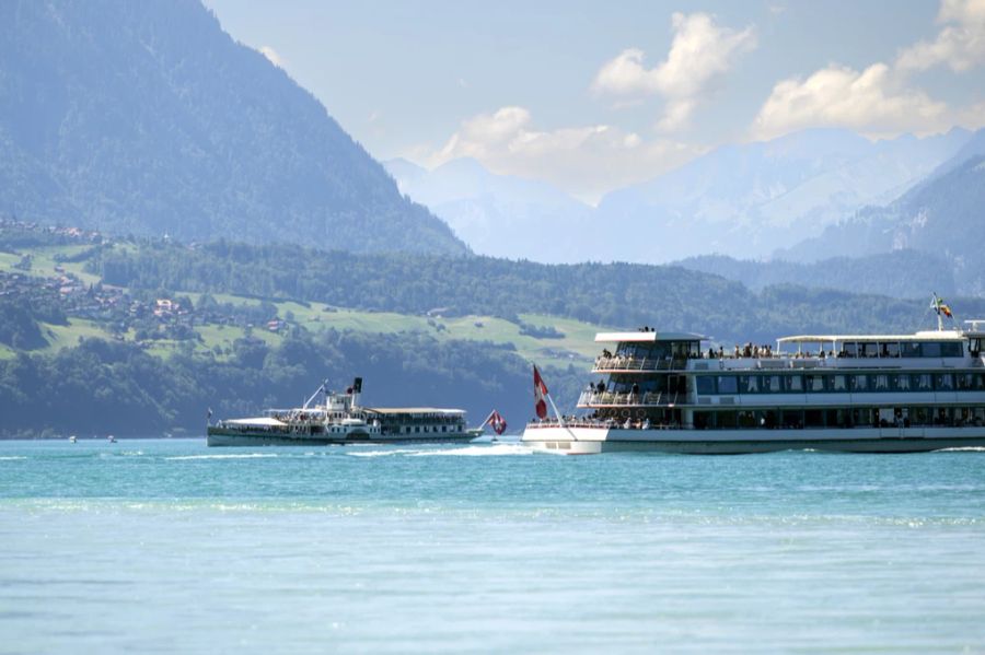 Auch am Thunersee wird es fast bis zu 30 Grad warm.