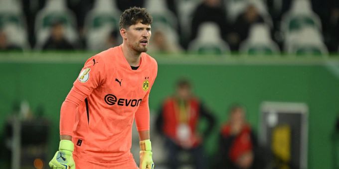 Hüftprobleme - Kobel fehlt beim BVB weiterhin – Spielt er in der Nati?