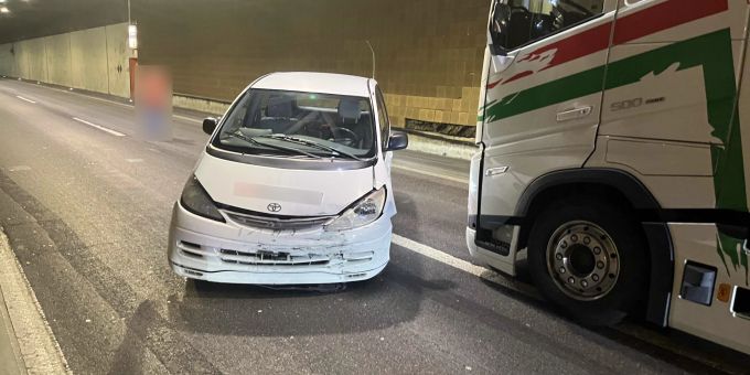 Unfall A1 St. Gallen - Unfall zwischen Sattelschlepper und Auto