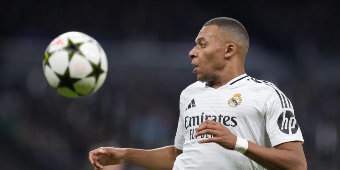 Kylian Mbappé spielt seit Sommer für Real Madrid. Kylian Mbappé PSG