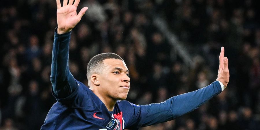 Mbappé kann im Streit um offenes Gehalt auf eine Millionenüberweisung von PSG hoffen (Archivbild).