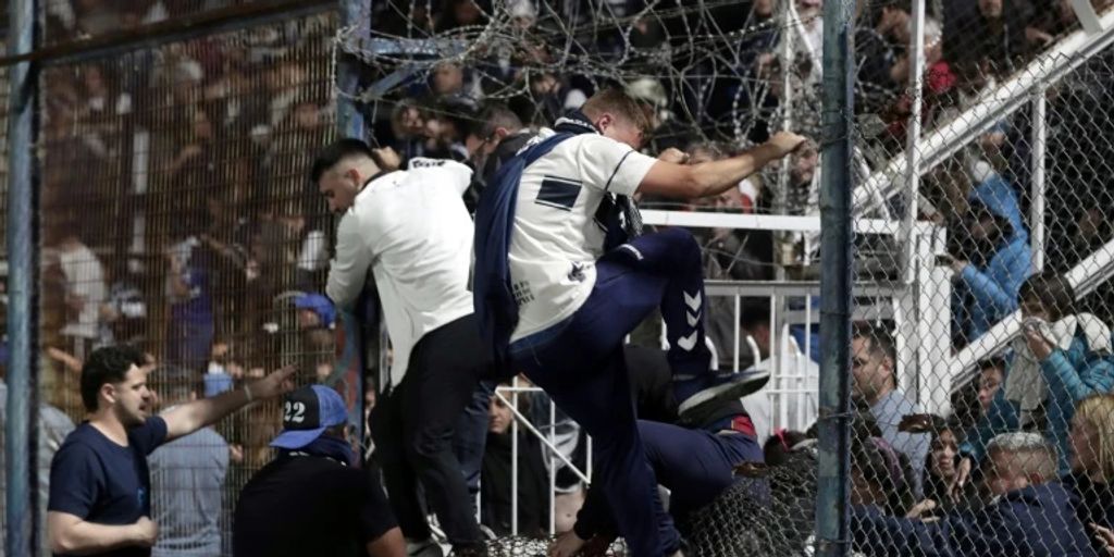 A dead man in the clashes of a football match in Argentina