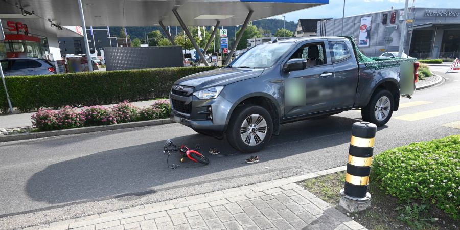 Schmerikon: Kollision zwischen Auto und Kind