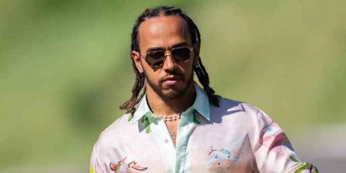 Hofft auf mehr Diversität im Motorsport: Lewis Hamilton. Foto: Georg Hochmuth/APA/dpa lewis hamilton