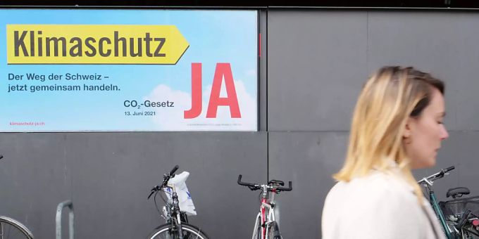 Nach dem Nein zum neuen CO2-Gesetz wollen die Umweltkommissionen eine Übergangslösung. (Archivbild) Nach dem Nein zum neuen CO2-Gesetz wollen die Umweltkommissionen eine Übergangslösung. (Archivbild)