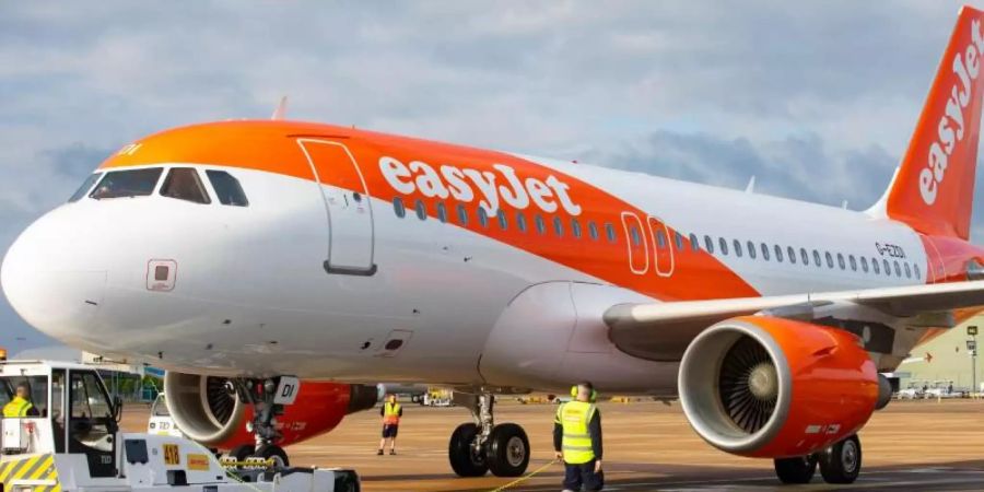Die britische Fluggesellschaft Easyjet will im Sommer deutlich mehr Flüge anbieten. Foto: David Parry/PA Wire/dpa