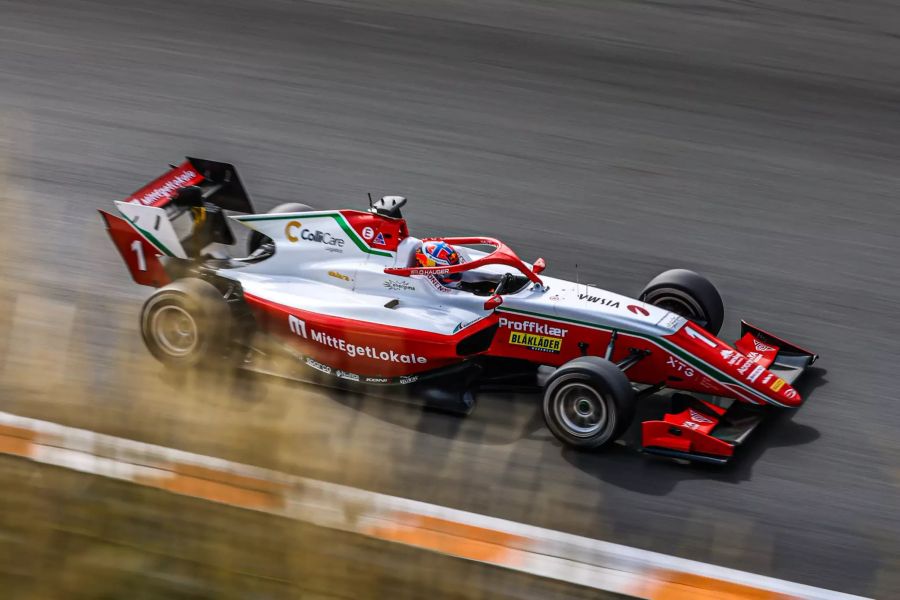 Dennis Hauger (18/NOR) liegt mit Prema in der Formel-3-Meisterschaft auf Titelkurs.