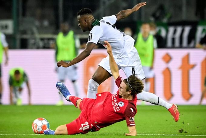 Denis Zakaria im Einsatz für Borussia Mönchengladbach. Denis Zakaria