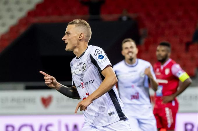 Luganos Mattia Bottani trifft zum zwischenzeitlichen 1:1 im Spiel gegen den FC Sion. Mattia Bottani