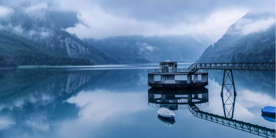 Die Wasserzinsen sollen vorerst nicht gesenkt werden (Bild: Wasserfassung des Kraftwerks Löntsch)