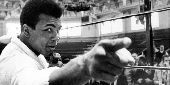 Muhammad Ali, bevor er zum Islam konvertierte: Cassius Marcellus Clay ist unumstritten der grösste Boxer aller Zeiten. muhammad ali cassius clay