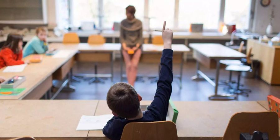 Bald via Tablet: Das Schulhaus Hallau testet den Unterricht mit Tablet. (Symbolbild)