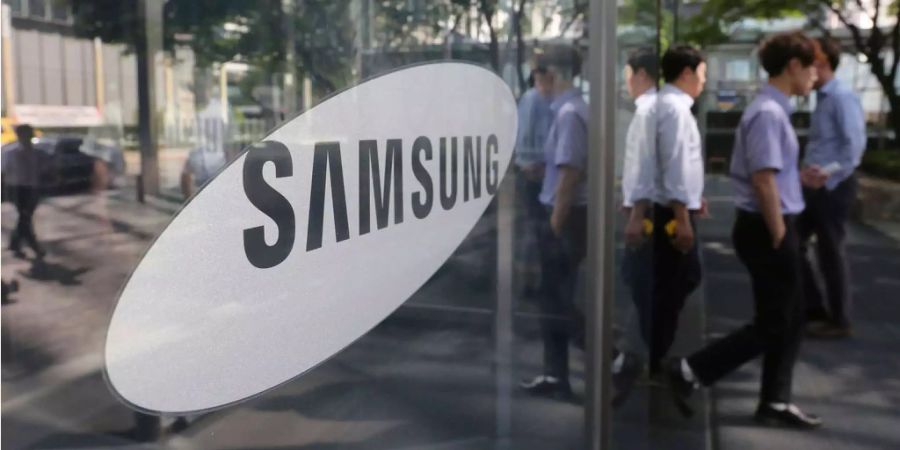 Das Samsung Logo an einem Büro in Seoul.