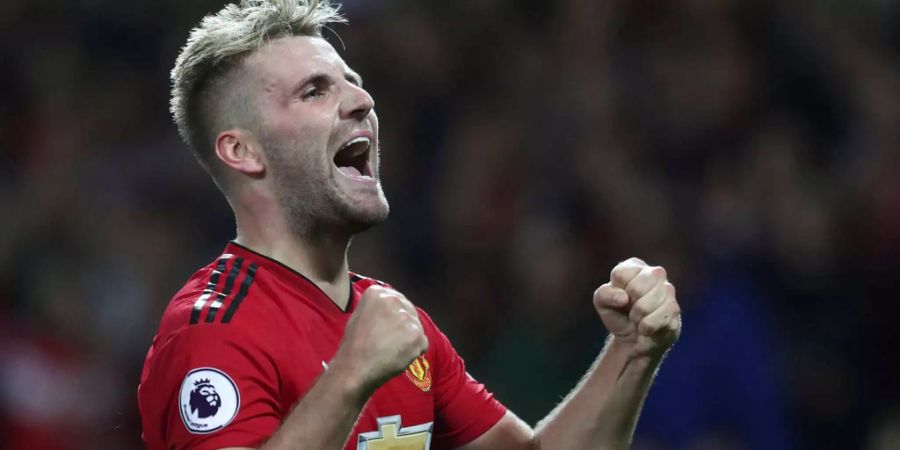 Manchesters Luke Shaw ist erleichtert über seinen Treffer gegen Leicester.