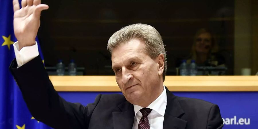 Der deutsche EU-Kommissar Günther Oettinger sieht Lösungsmöglichkeiten für den katalonischen Unabhängigkeitsstreit.