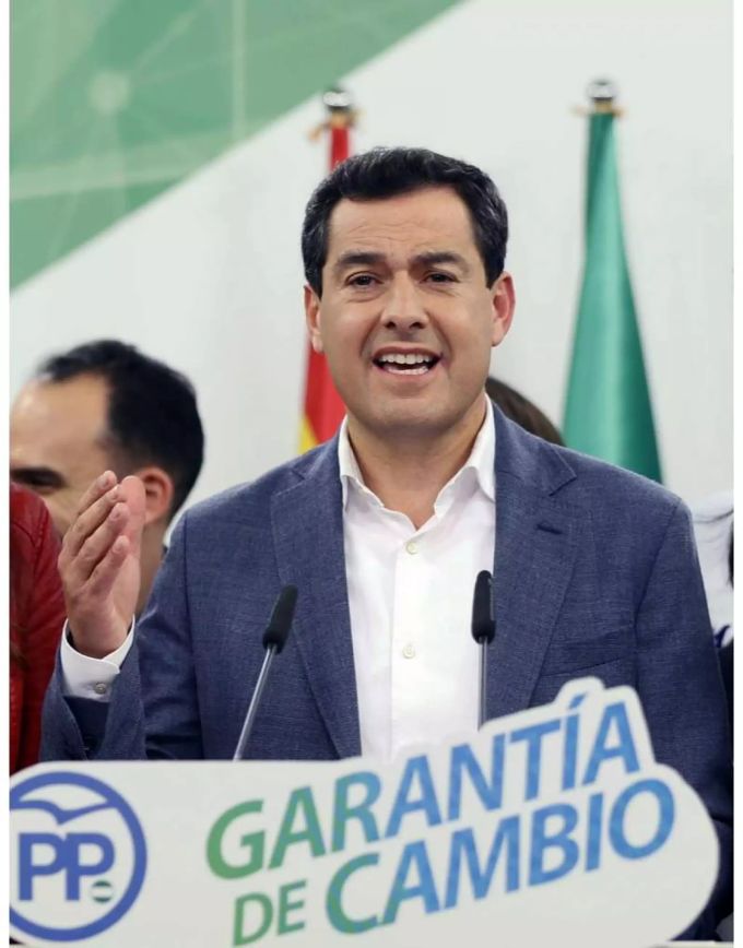 Juanma Moreno, Lokalpolitiker