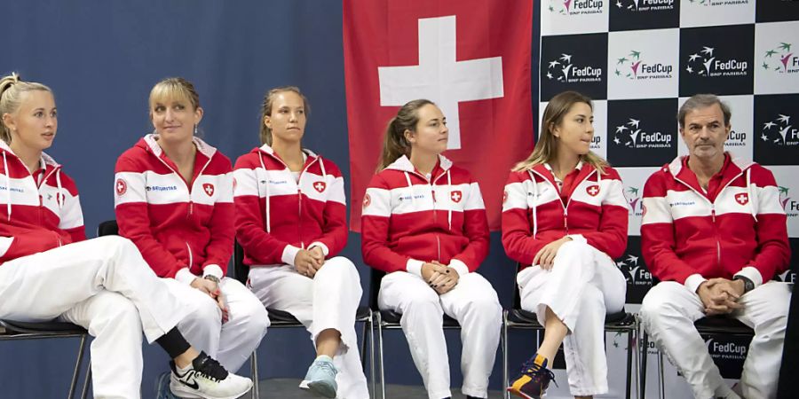 Das Schweizer Fed-Cup-Team bei der Auslosung am Freitag