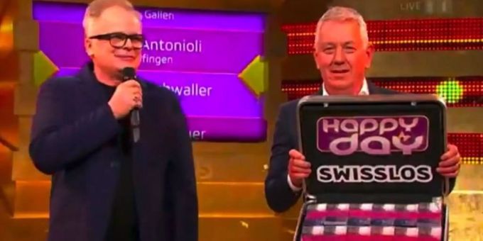 Röbi Koller öffnet bei der Sendung «Happy Day» den Millionen-Koffer. Happy Day