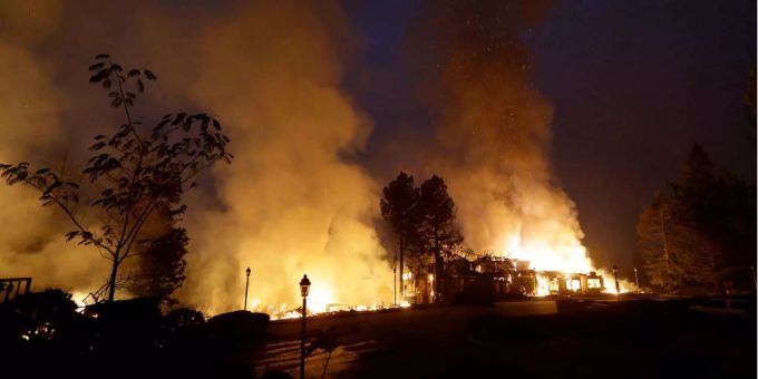 Buschbrände in Kalifornien - Flammen forderten bereits 35 Tote