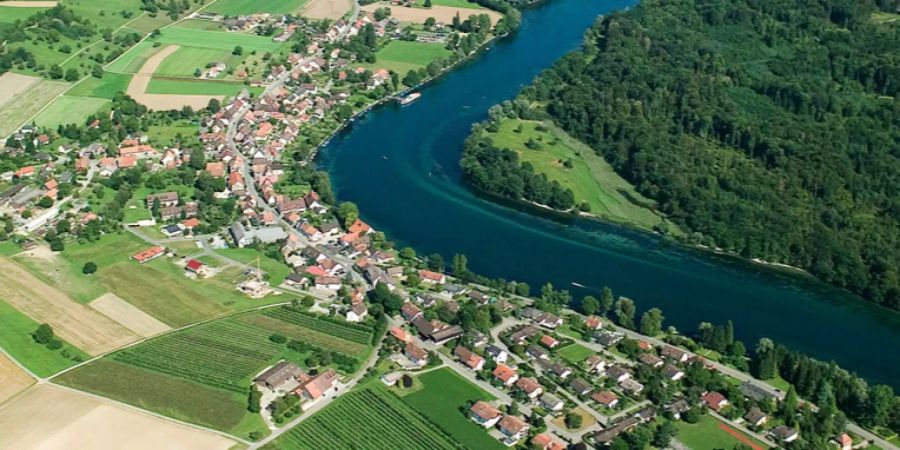 Die Gemeinde Büsingen liegt am Rhein.