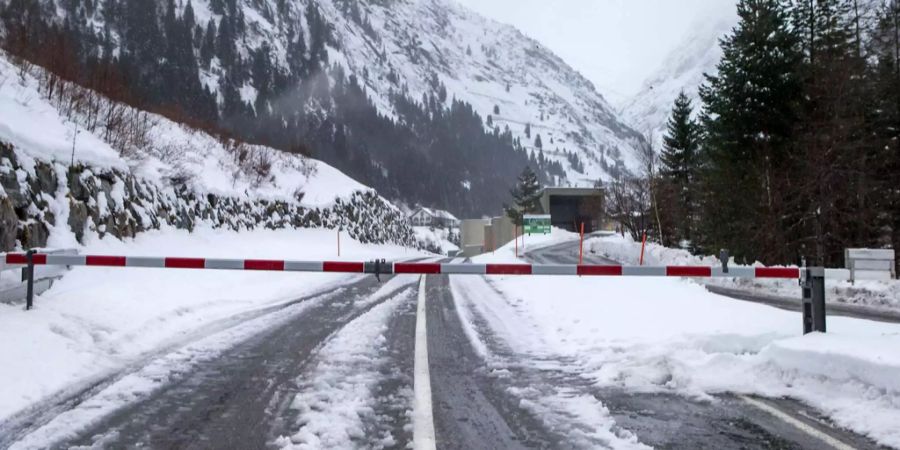 Andermatt UR war während eines Tages nur per Zug erreichbar.