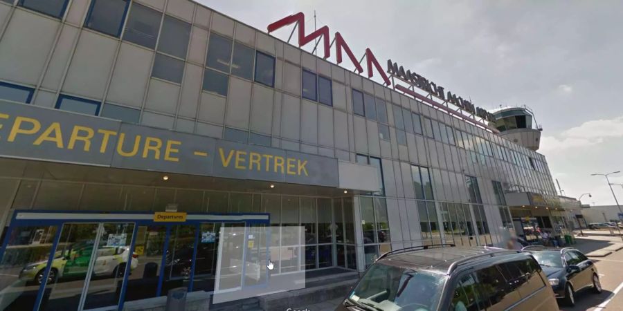 Ein Flugzeug blockiert wegen technischer Probleme den Airport Maastricht.