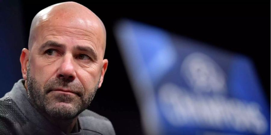 Steht beim BVB unter Druck: Der Holländer Peter Bosz.