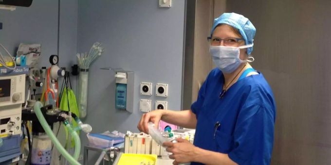 Natalie Urwyler arbeitet heute in einem Walliser Regionalspital. Natalie Urwyler arbeitet heute in einem Walliser Regionalspital.