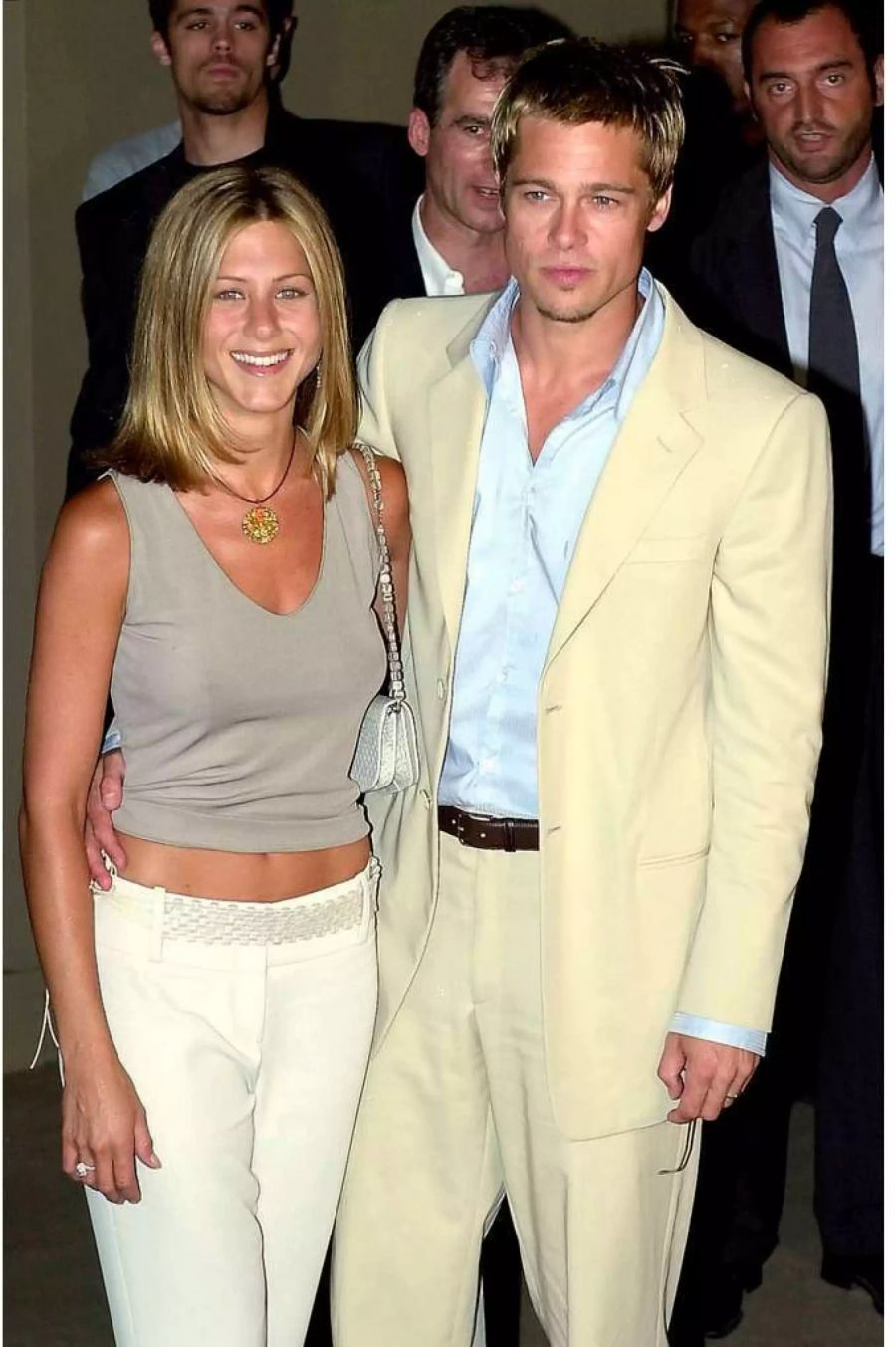 Jennifer Aniston und Brad Pitt 2002 in Mailand, Italien.