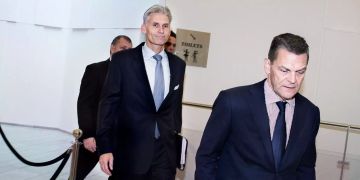 Ole Andersen, Verwaltungsratschef der Danske Bank, kommt zu einer Pressekonferenz.