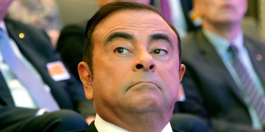 Renault-Konzernchef Carlos Ghosn nimmt an einer Pressekonferenz teil.