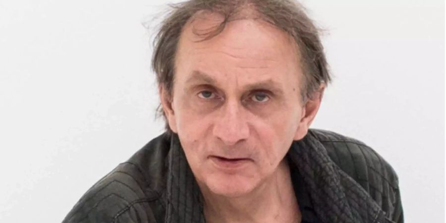 Der französische Künstler Michel Houellebecq bei der Manifesta 11, der europäischen Biennale für zeitgenössische Kunst in Zürich.