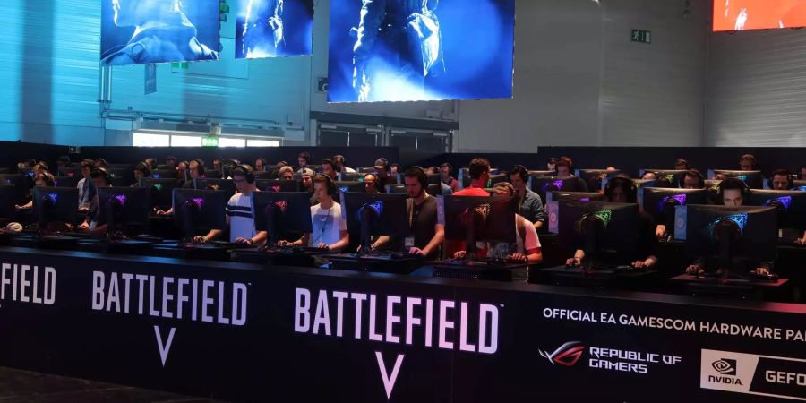 Battlefield V erhielt den Award für das beste Multiplayer-Game. So wundert es nicht, dass der Stand stets gut besucht war.