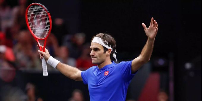 Roger Federer in Jubelpose nach einem Sieg am Laver Cup in Chicago. Roger Federer in Jubelpose nach einem Sieg am Laver Cup in Chicago.