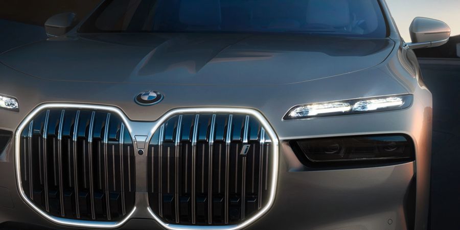 Der BMW i7 ist eine vollelektrische Luxuslimousine.