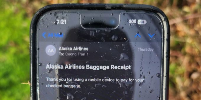 Wenn das iPhone besser fliegt als das Flugzeug: Dieses Mobiltelefon überstand offenbar einen Sturz aus 5000 Metern Höhe. iPhone