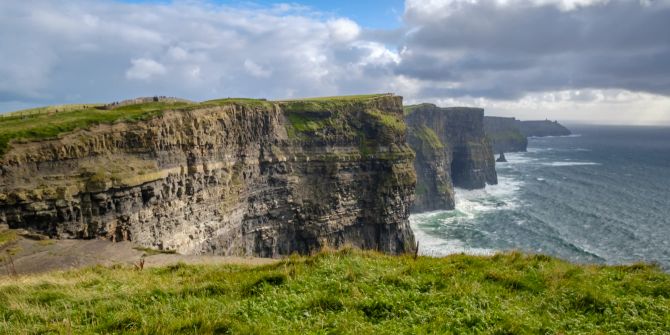 Ein Roadtrip entlang des Wild Atlantic Ways ist ein Abenteuer für die ganze Familie.